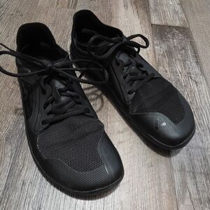Vivo Barefoot Women's Black Mesh Athletic Shoes